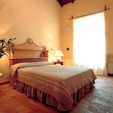 Agriturismo Lecanfore Guest House Castel di Leva Room photo