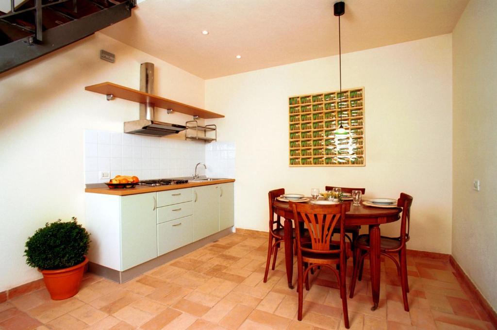 Agriturismo Lecanfore Guest House Castel di Leva Room photo